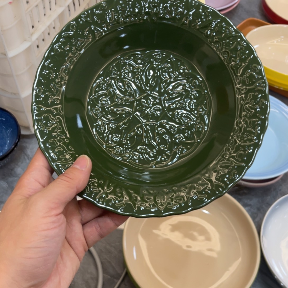 陶瓷微瑕餐具介意勿拍，满18飞！