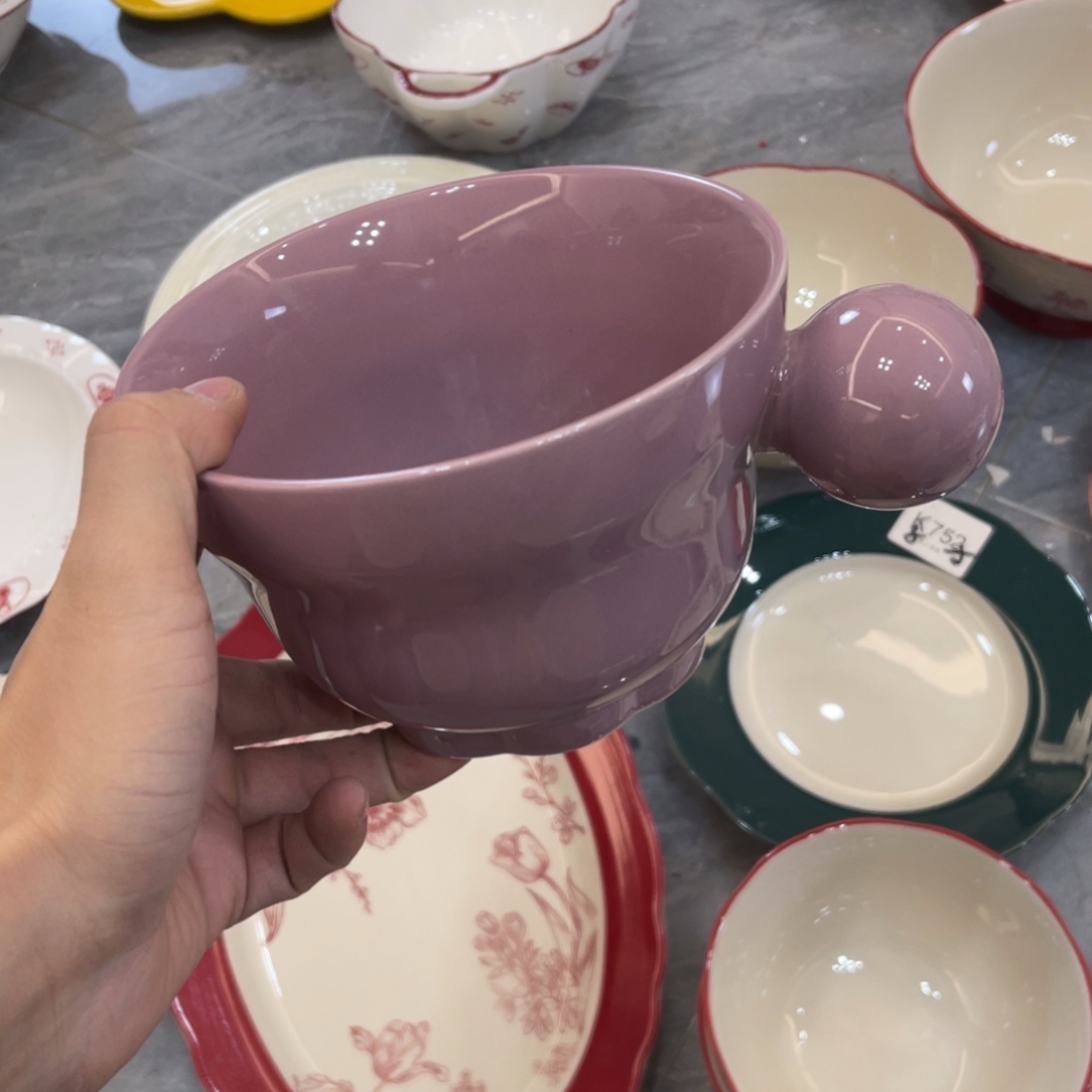 陶瓷微瑕餐具介意勿拍，满18飞！
