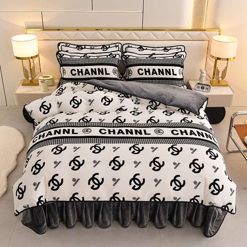 冬季加厚加绒牛奶绒床裙款四件套高档珊瑚绒防静电床上用品