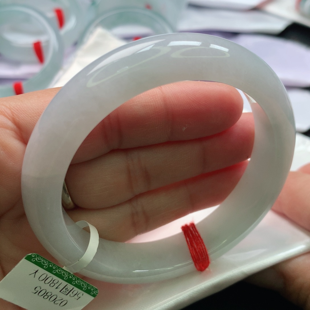 翡翠手镯未镶嵌缅甸56.57