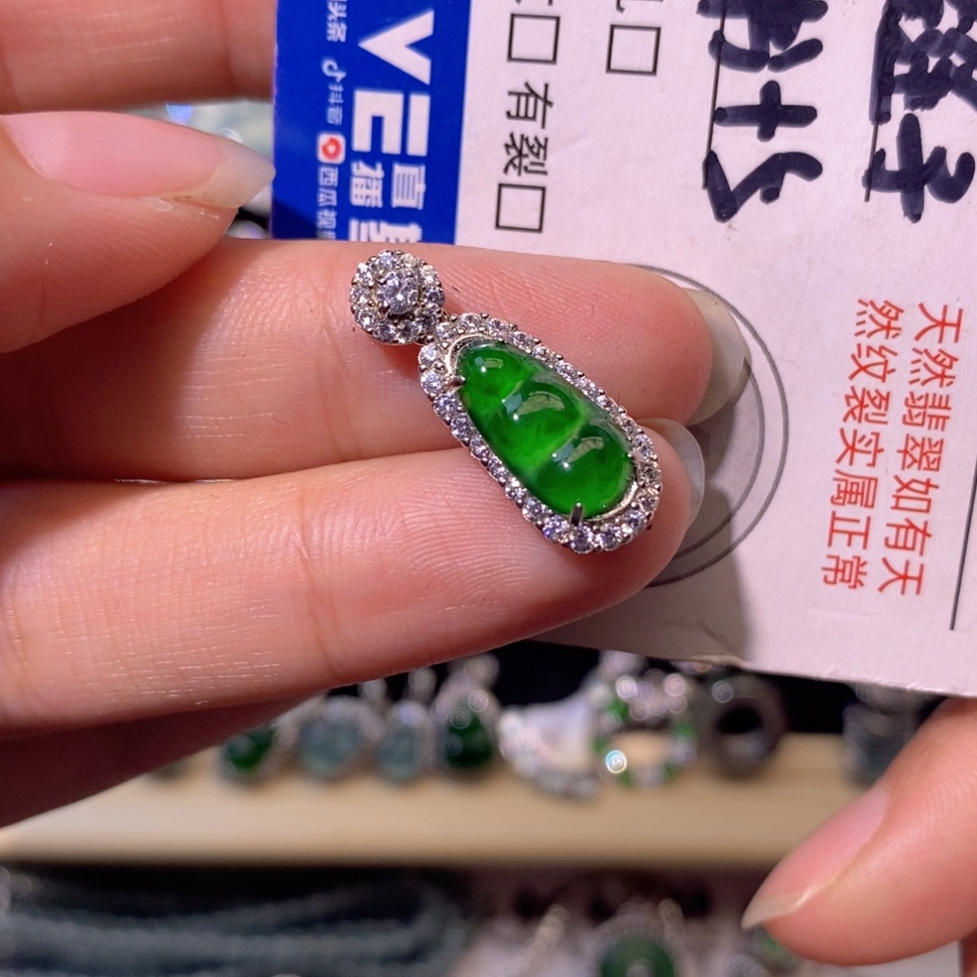 翡翠银S925镶嵌颈饰天然