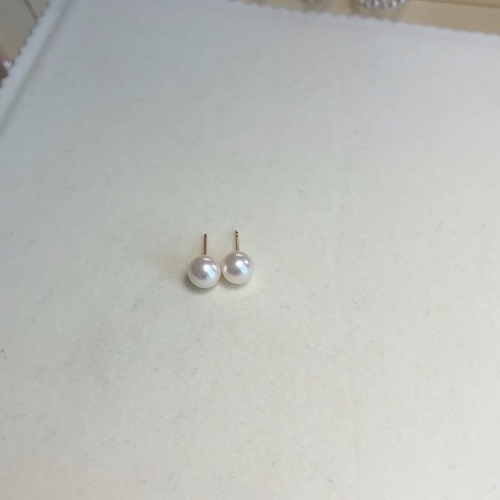 18K金镶嵌耳钉海水珍珠8-9素钉