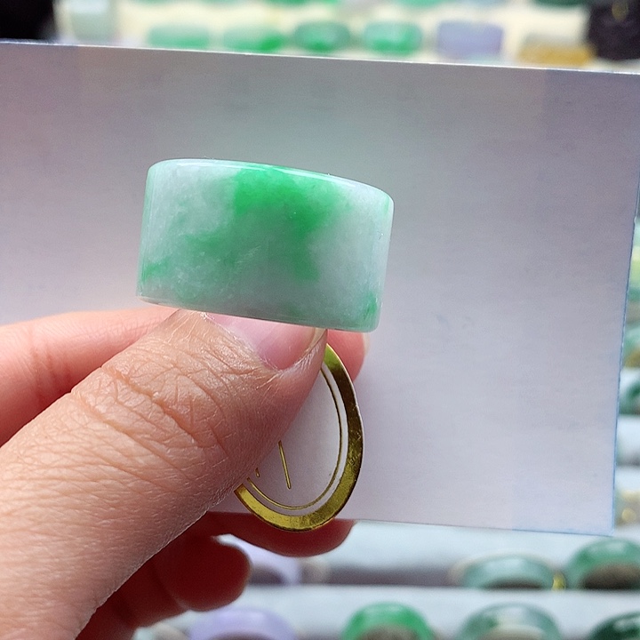 翡翠戒指未镶嵌23号