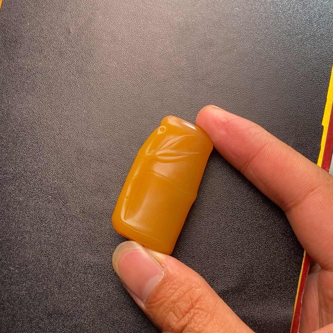 石英质玉颈饰未镶嵌乐**车