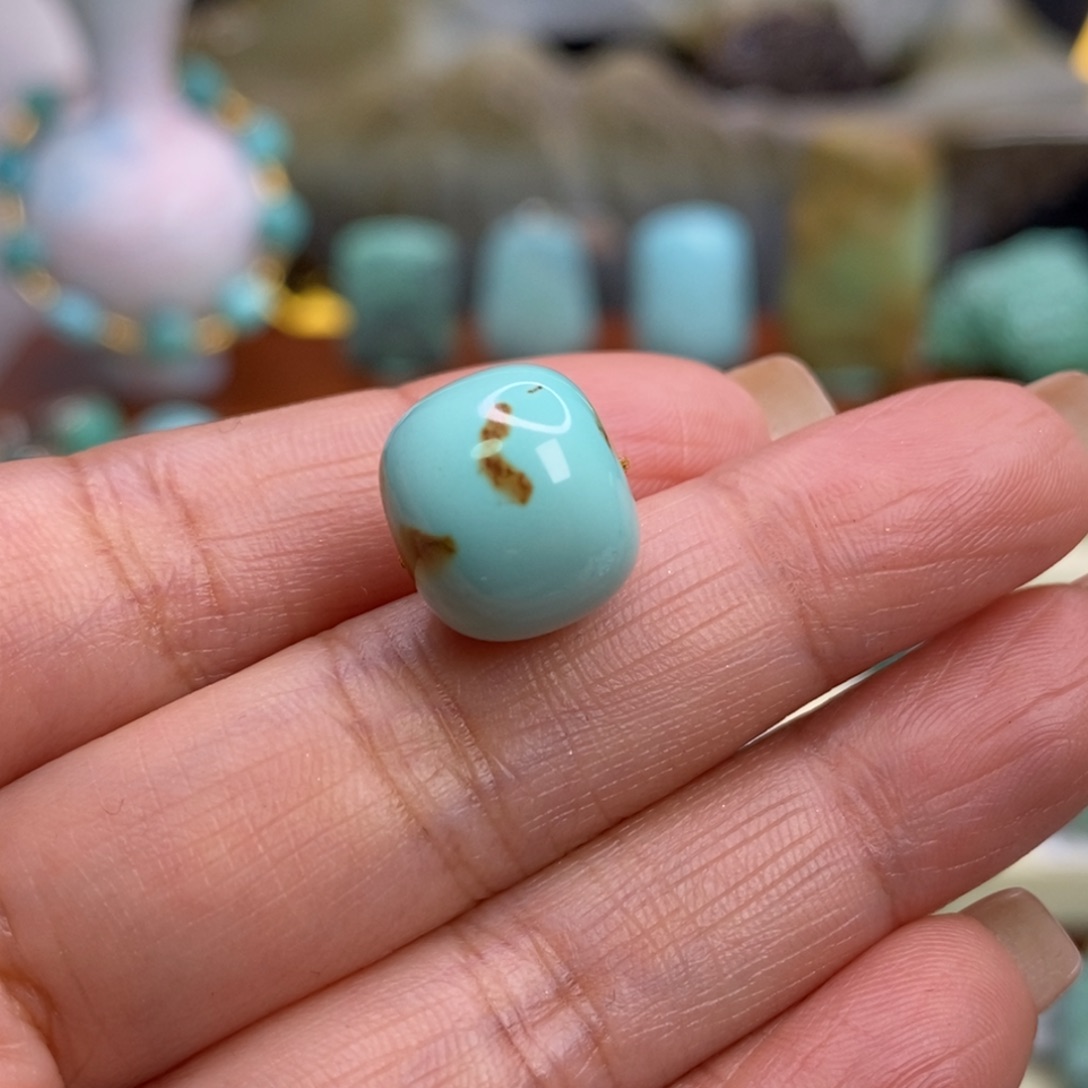 绿松石未镶嵌珠宝奇石12.5×11.3