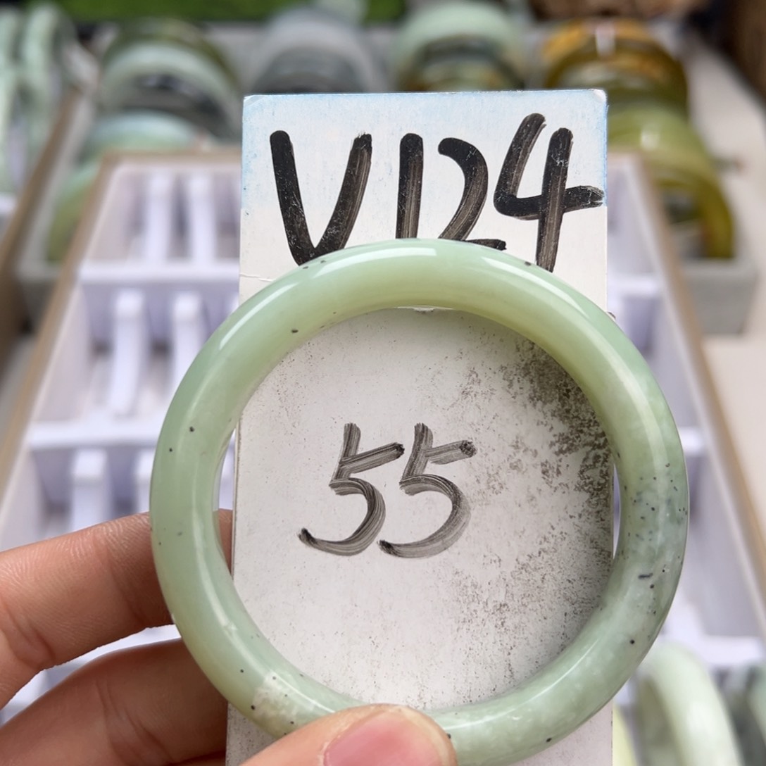 岫玉手镯未镶嵌天然岫玉微瑕