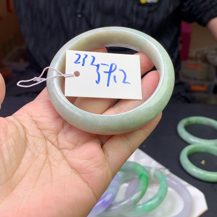 未镶嵌手镯翡翠232