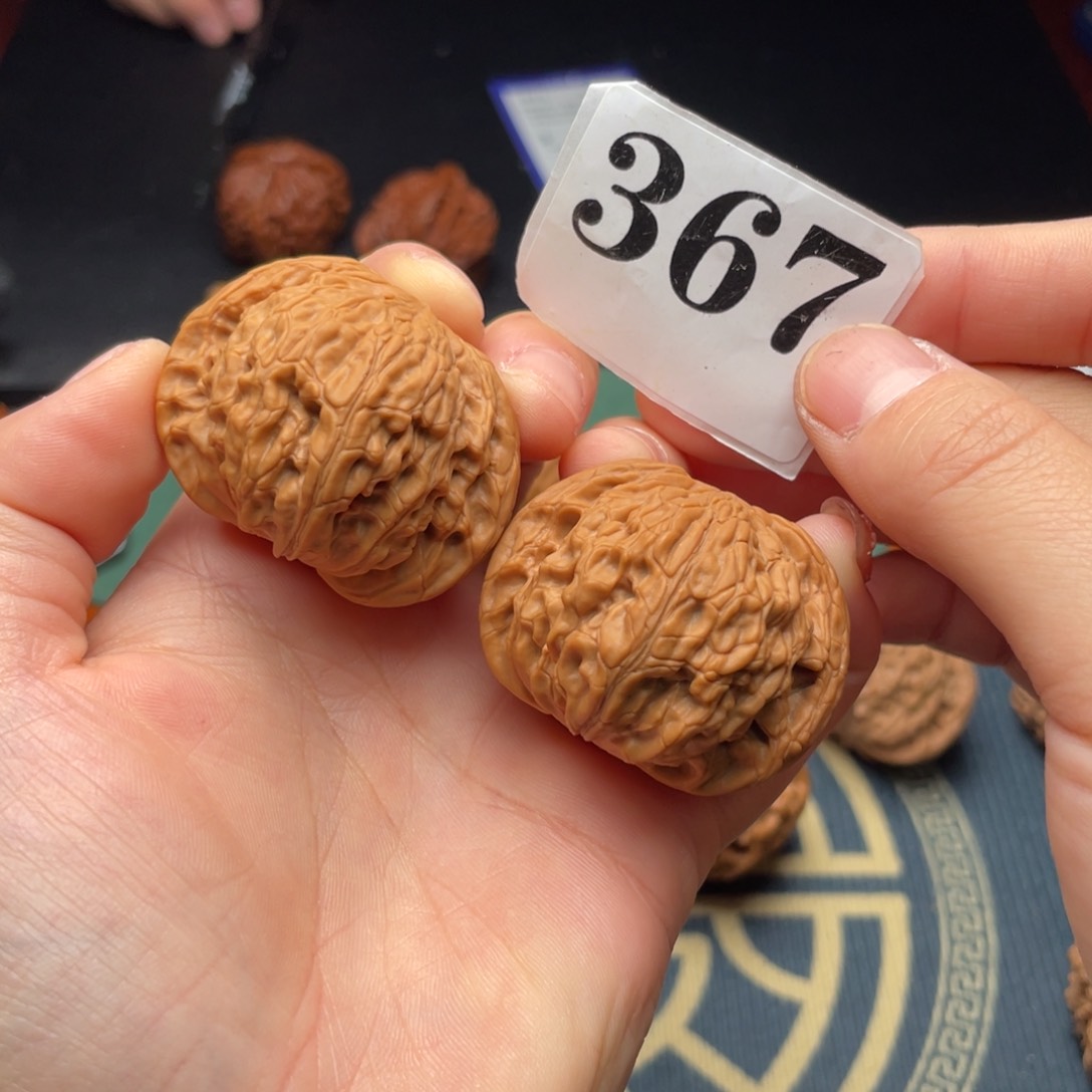 文玩核桃把件A*、42全品蝴蝶磨盘367号