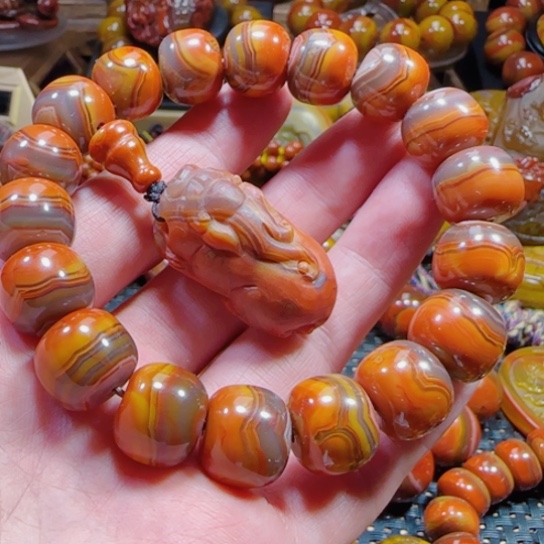 玛瑙/玉髓手串未镶嵌