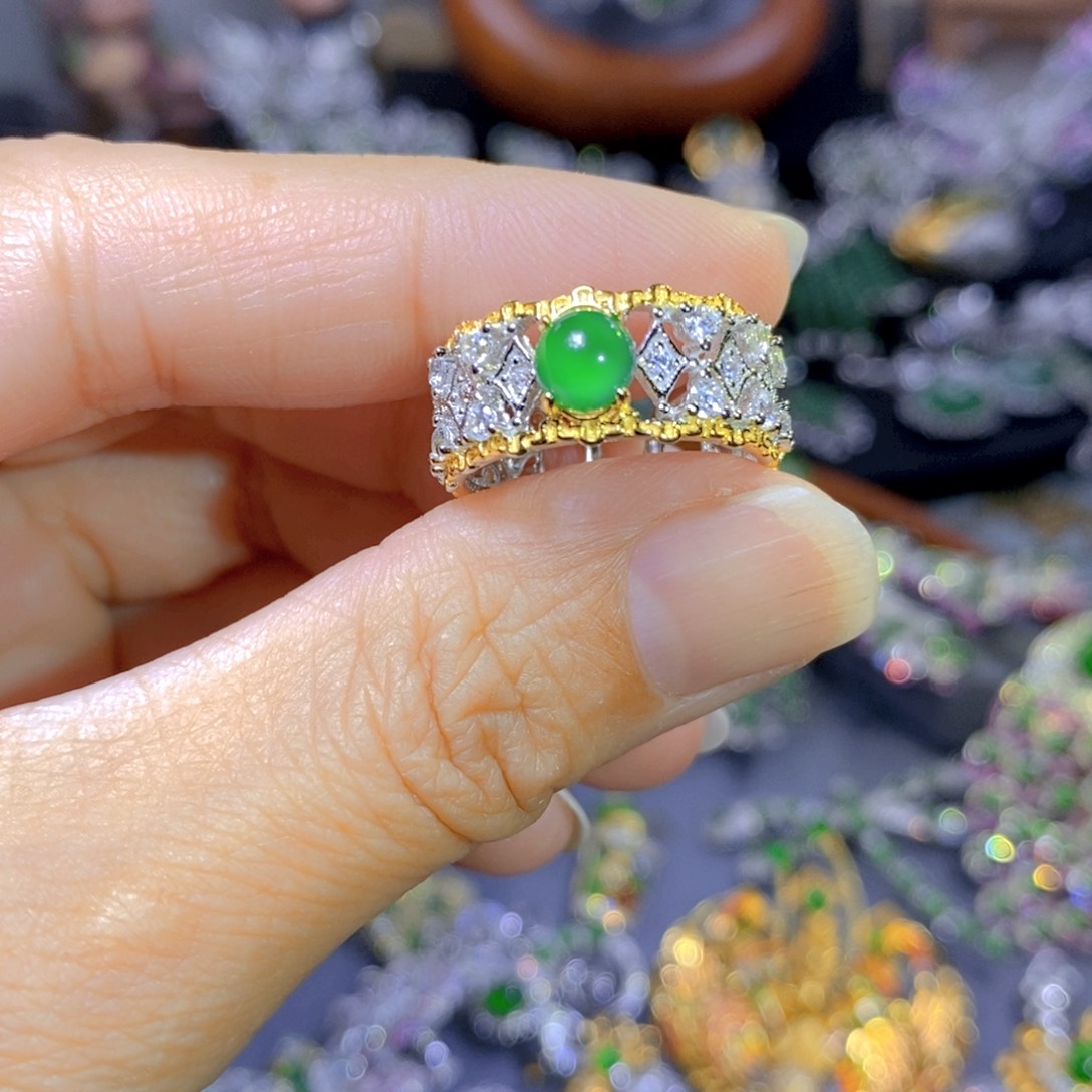 翡翠颈饰银S925镶嵌天然翡翠