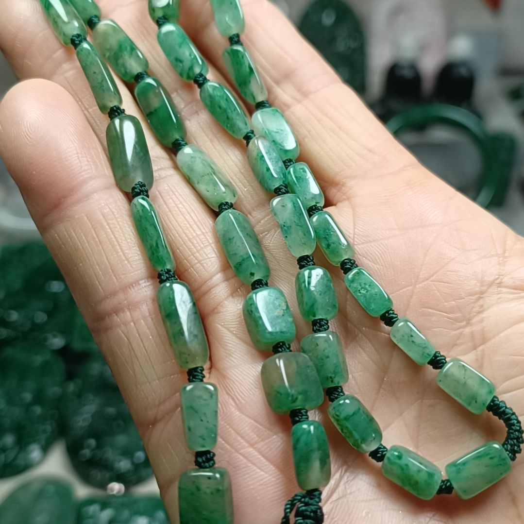 独山玉未镶嵌挂件链子