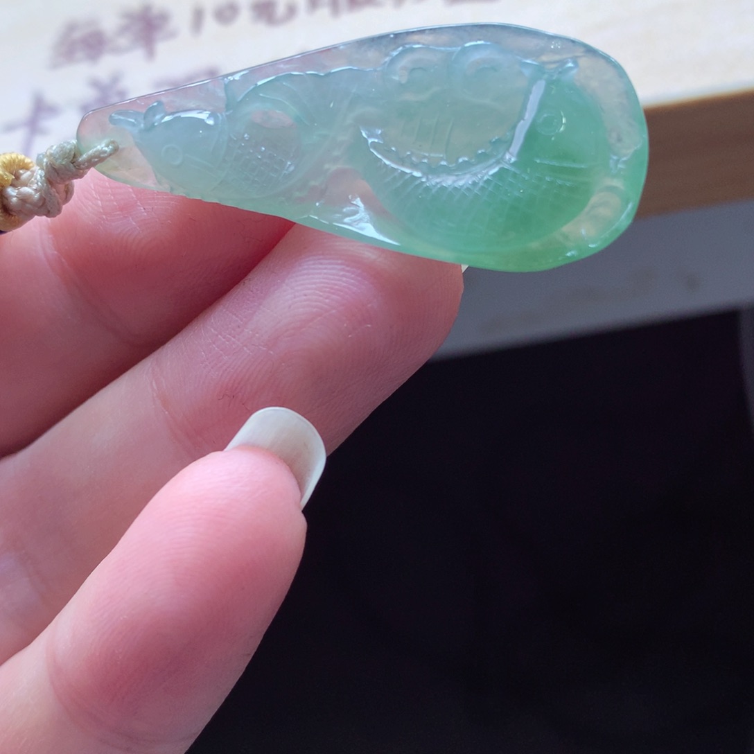 翡翠颈饰未镶嵌吊坠
