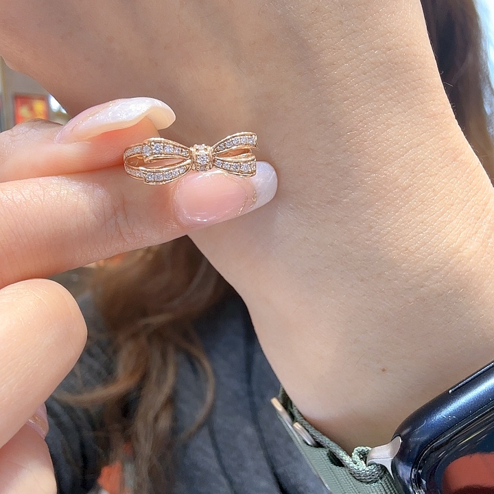 钻石戒指/指环18K金镶嵌蝴蝶结