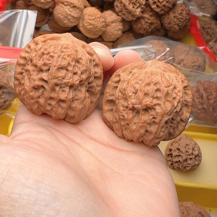 文玩核桃吊坠X****e血麒麟39.5