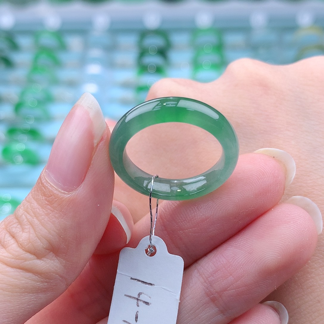 翡翠戒指未镶嵌缅甸翡翠A货