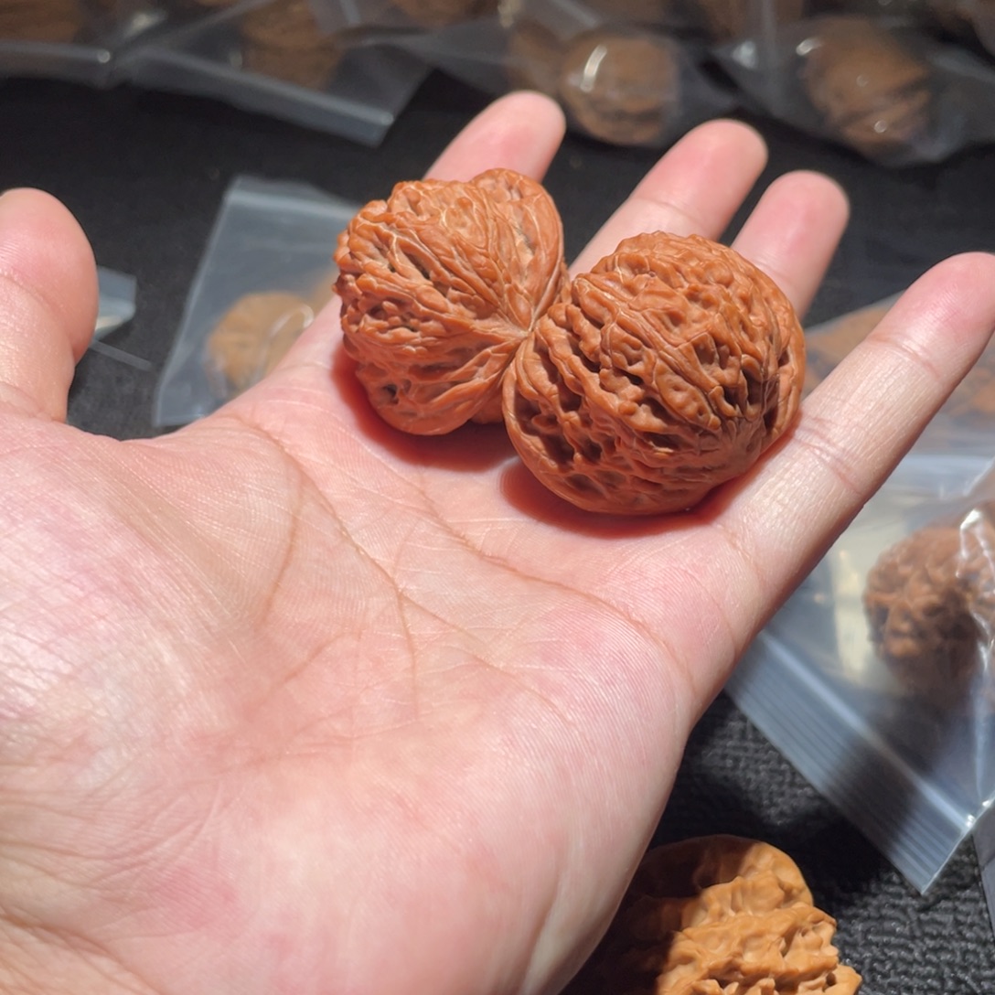 小***雄文玩核桃吊坠40全品磨盘