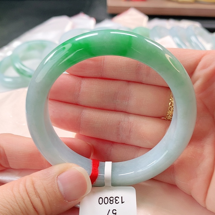 未镶嵌手镯翡翠缅甸A货翡翠手镯