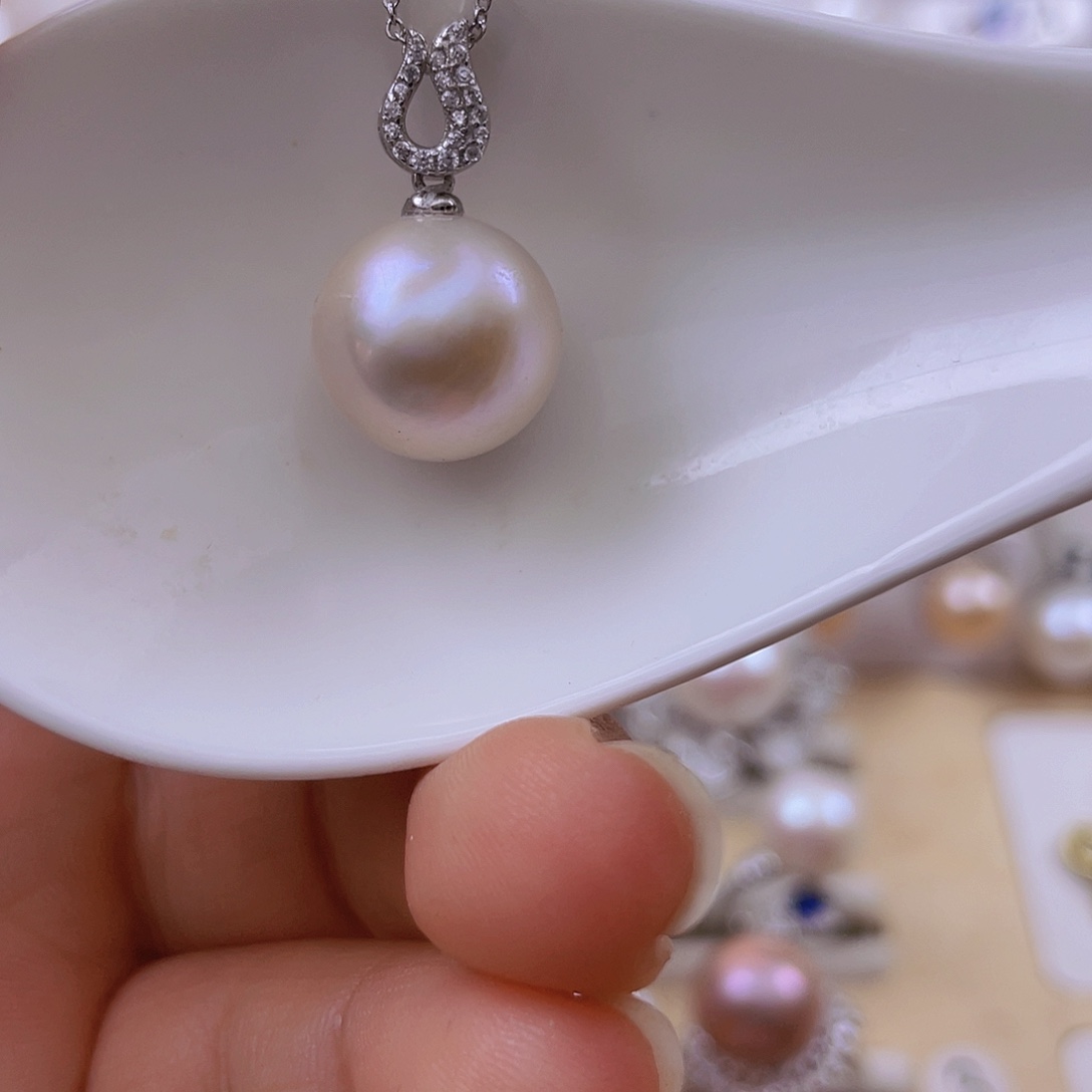 淡水珍珠银S925镶嵌吊坠(赠链)