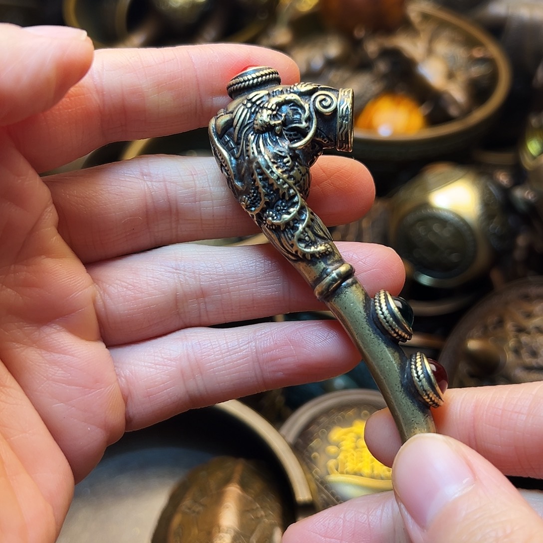 精美铜器工艺品等