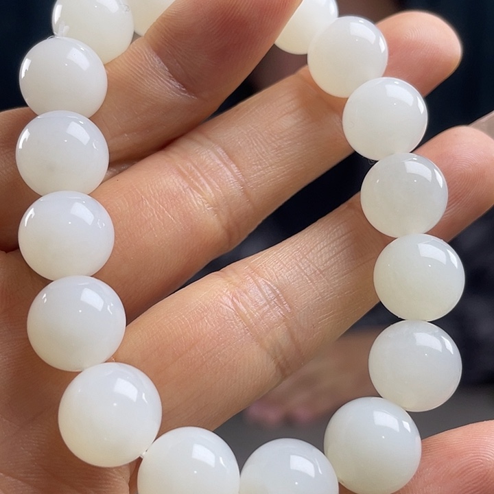 和田玉未镶嵌手串