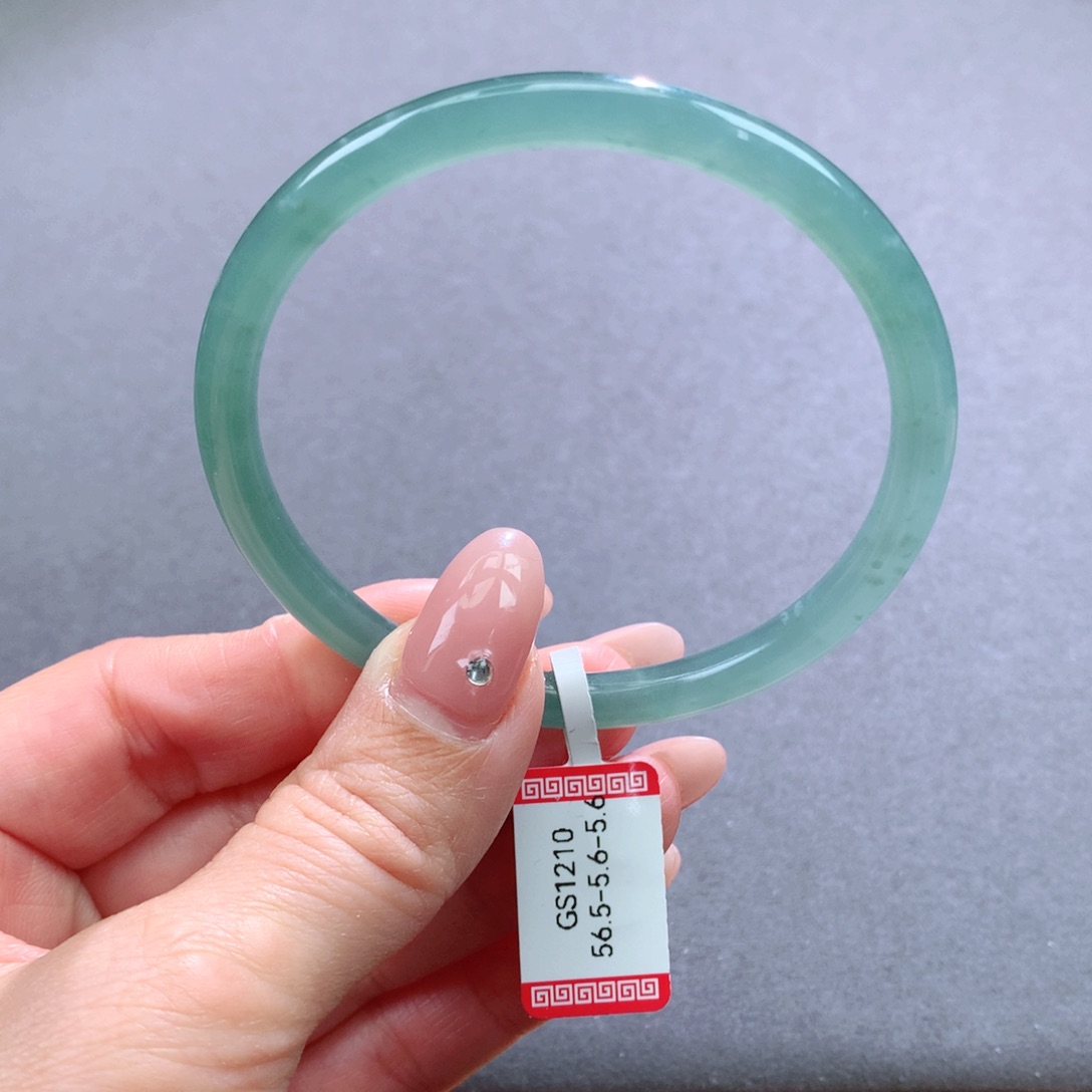 翡翠手镯未镶嵌天然翡翠手镯叮当镯