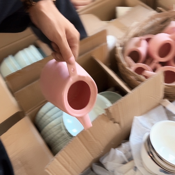 微瑕介意勿拍不退不换 粉色壶1个无盖子