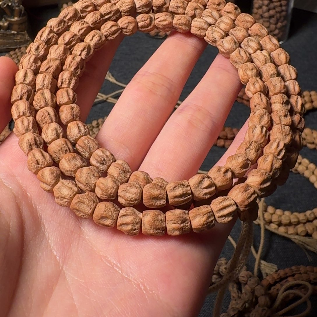 因***梦柏香籽/百香籽吊坠