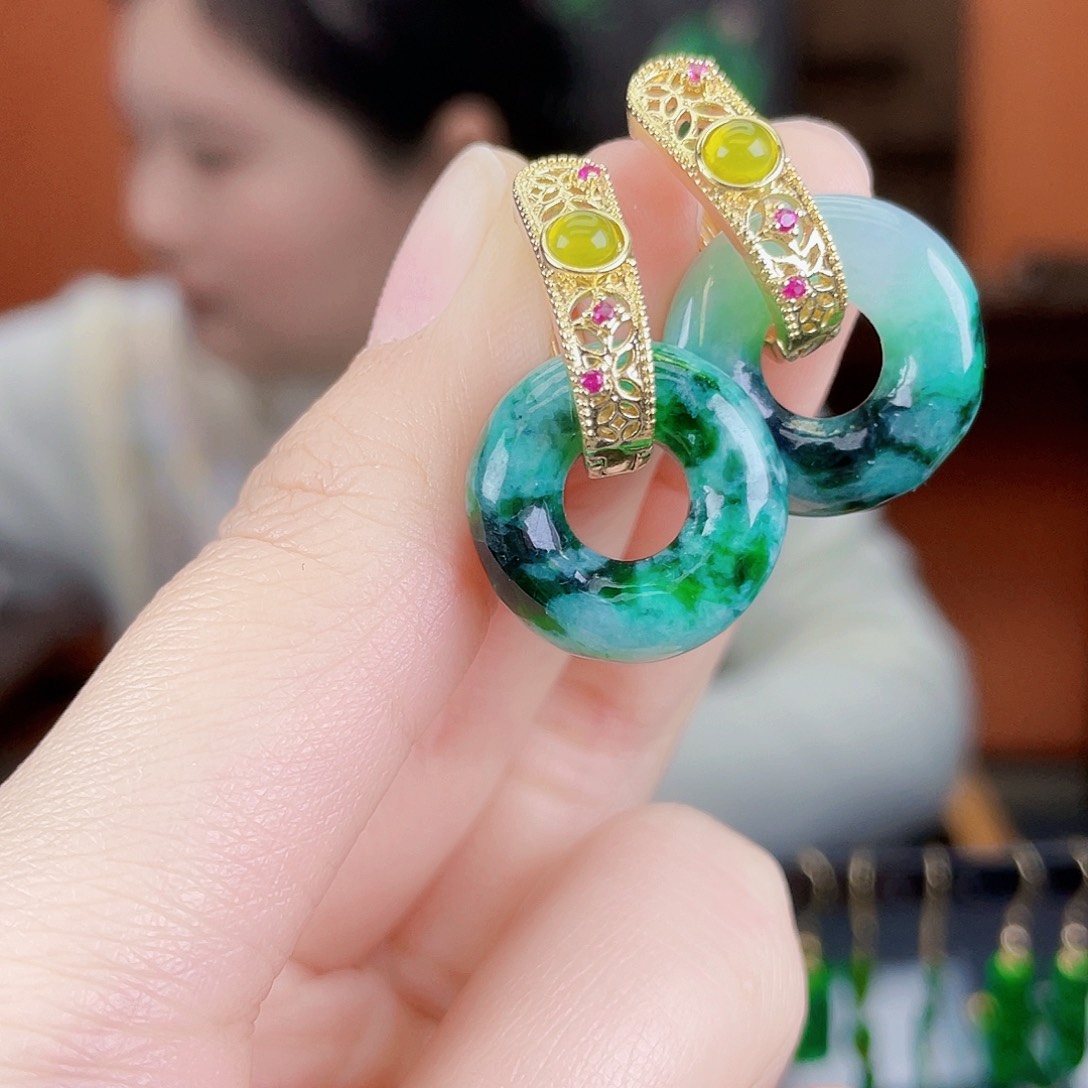 翡翠未镶嵌耳饰饰品