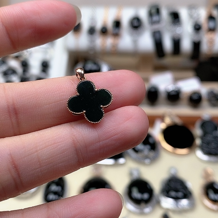 【闪购商品】翡翠吊坠(不含链)18K金镶嵌