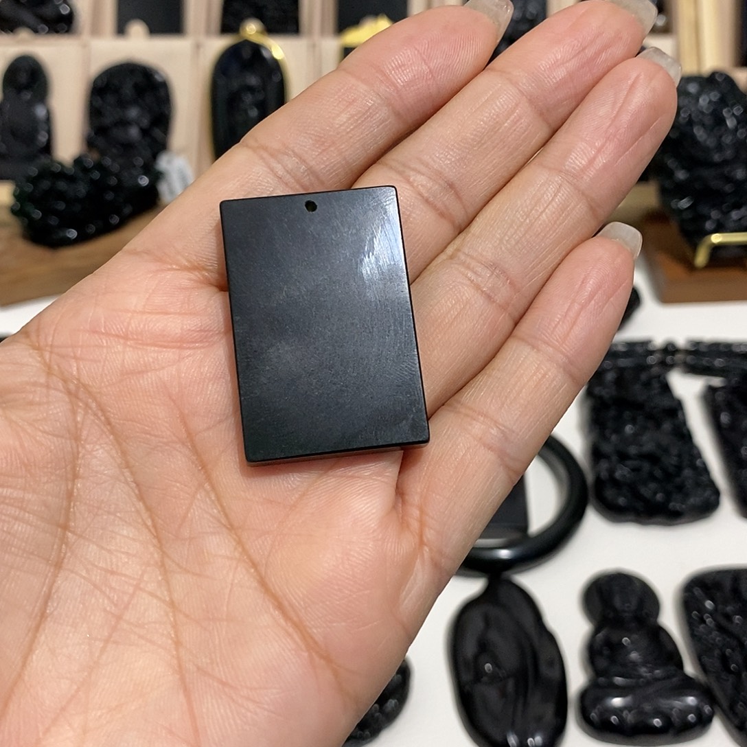 分***6岫玉未镶嵌天然岫玉蛇纹石玉颈饰