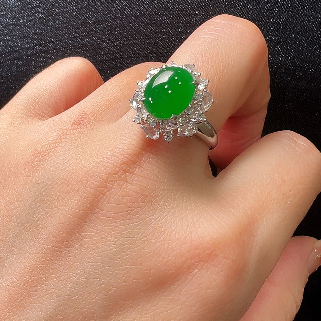 翡翠18K金镶嵌戒指戒指