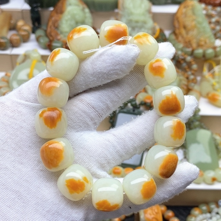 手串未镶嵌透闪石质玉守*