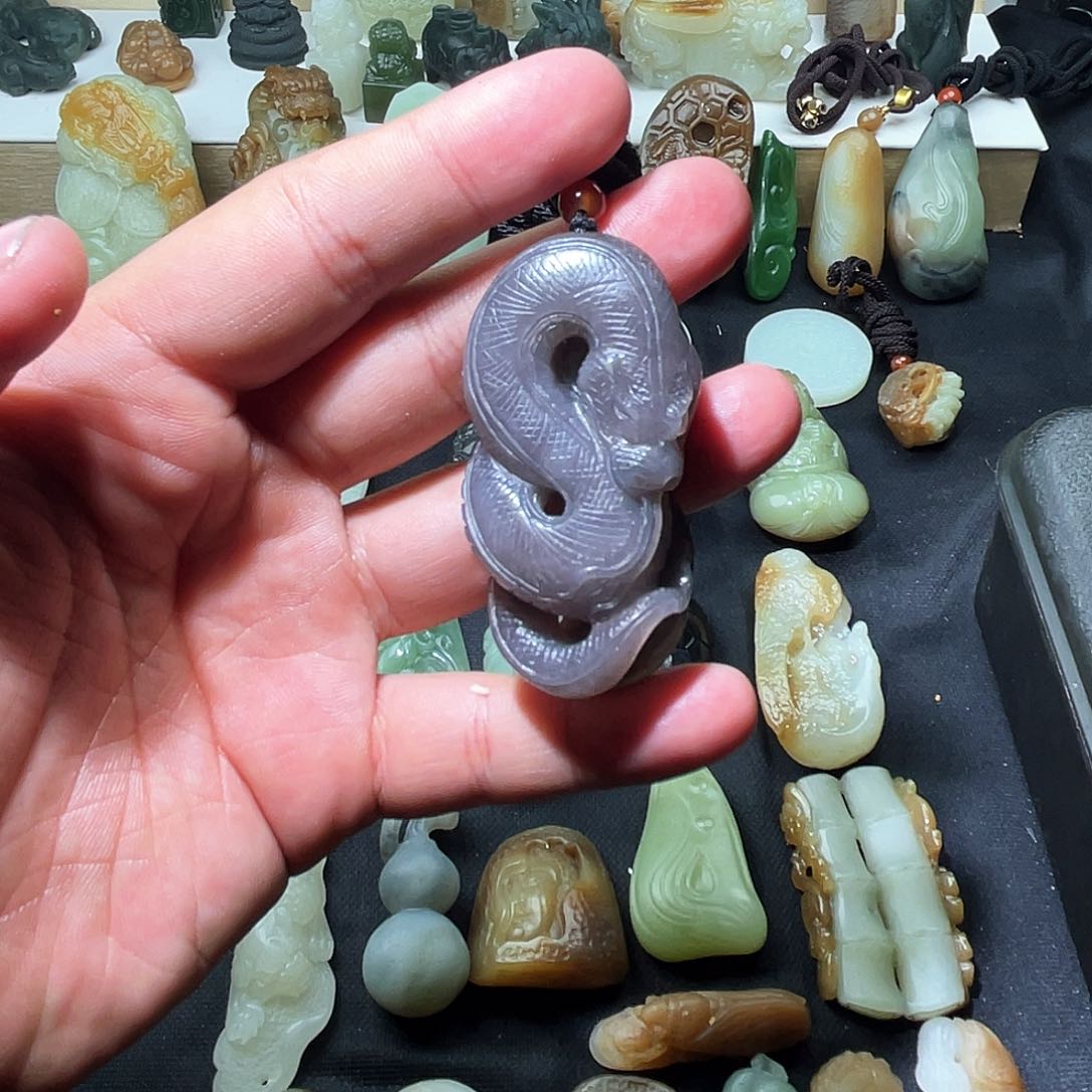 和田玉颈饰未镶嵌