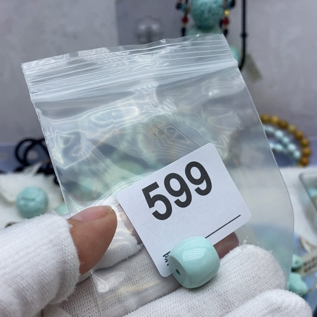 未镶嵌绿松石珠宝奇石天**人