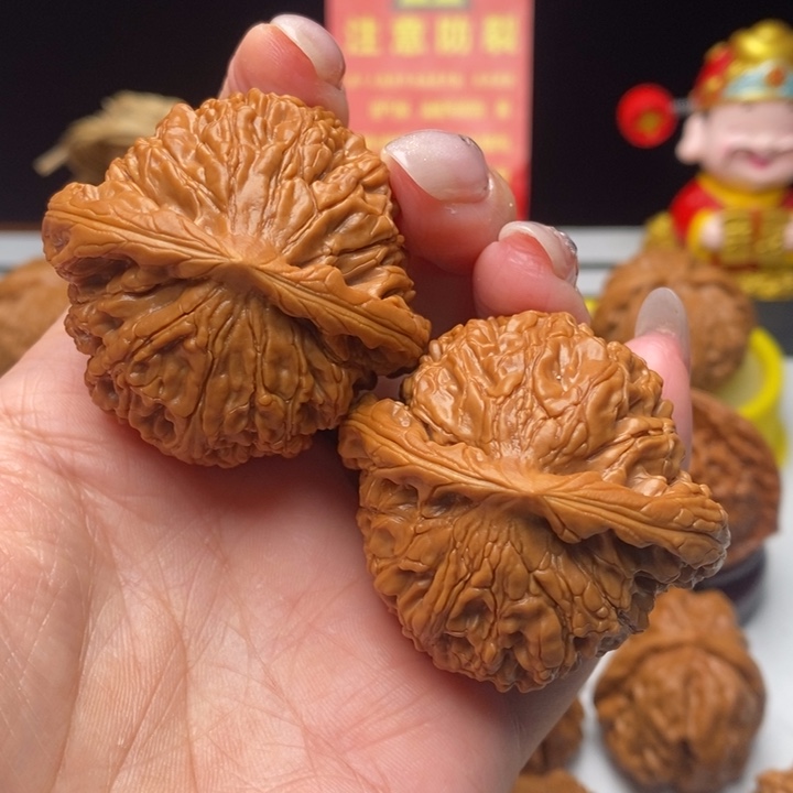 核桃文玩核桃水龙纹46尺