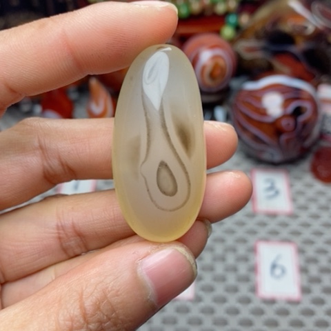 未镶嵌玛瑙/玉髓珠宝奇石情*风打孔不退不换