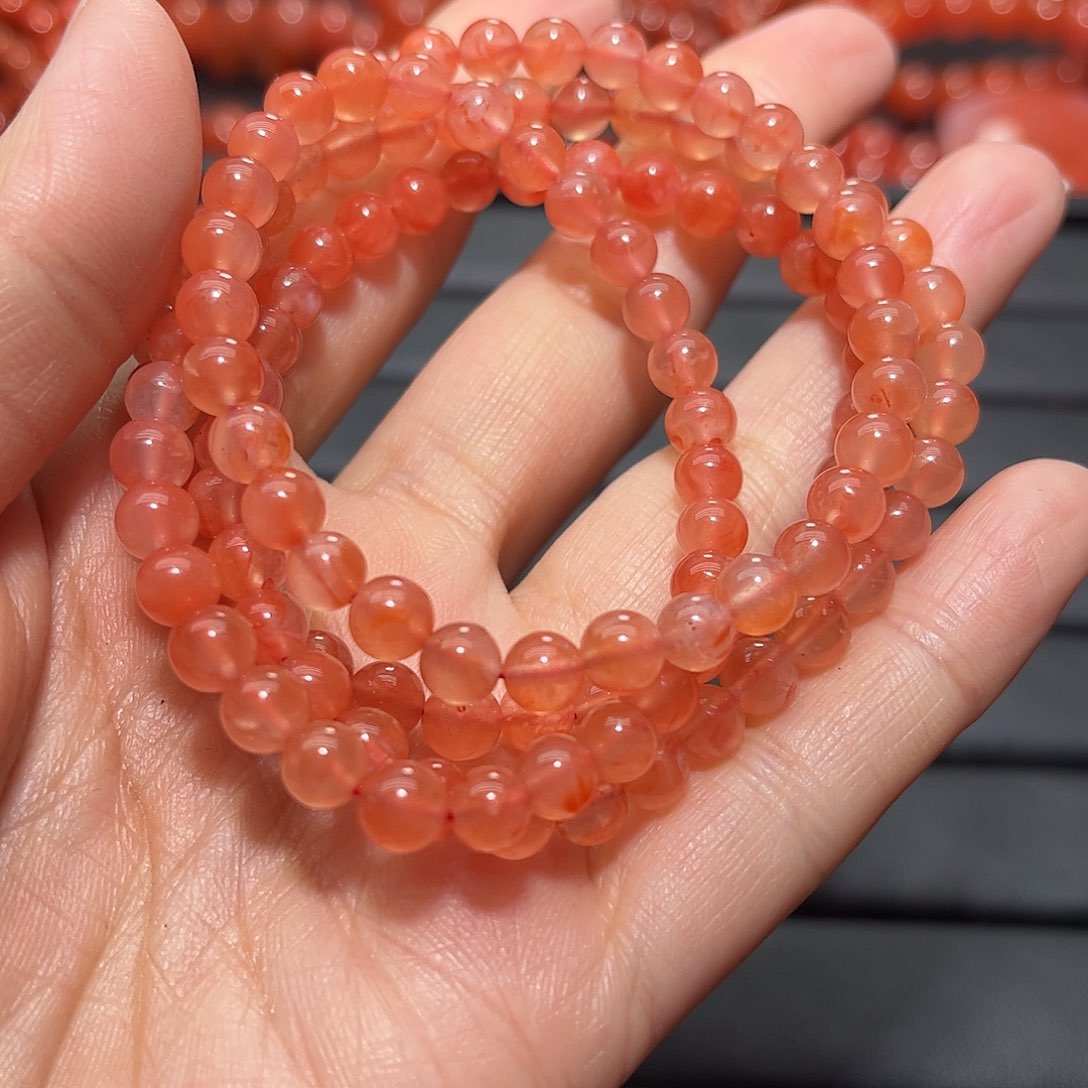 南红玛瑙手链未镶嵌