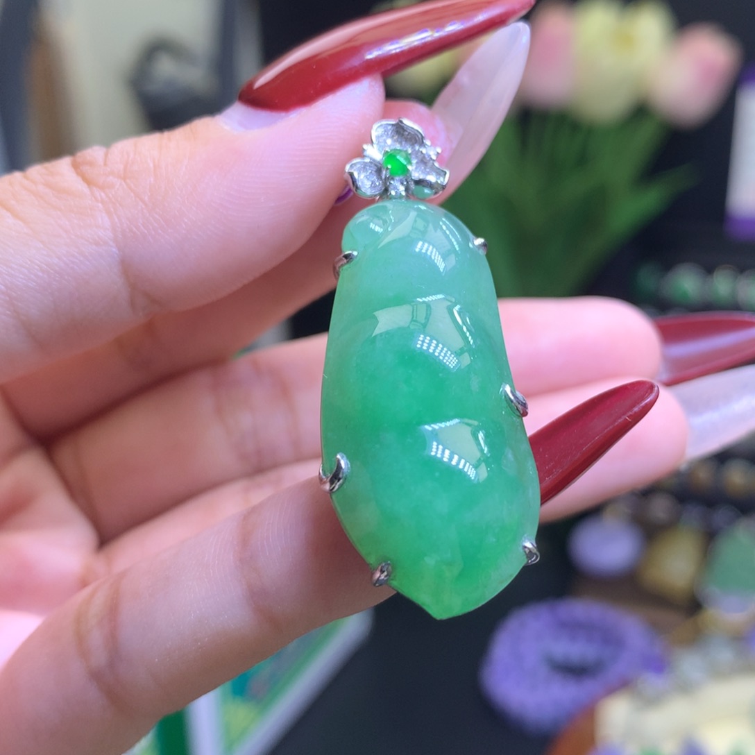 翡翠颈饰18K金镶嵌天然