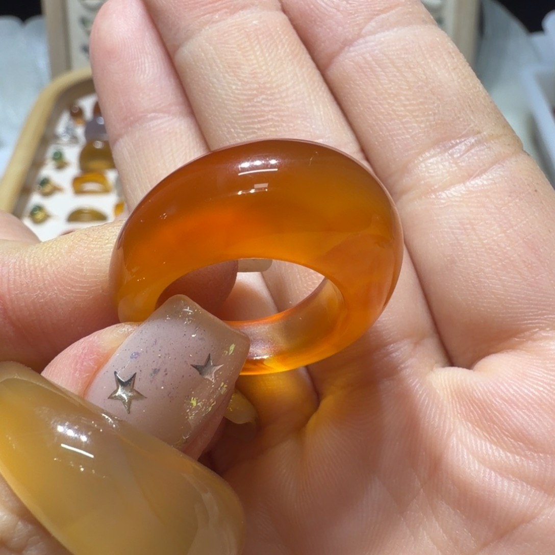 彬****玛瑙/玉髓未镶嵌戒指港17