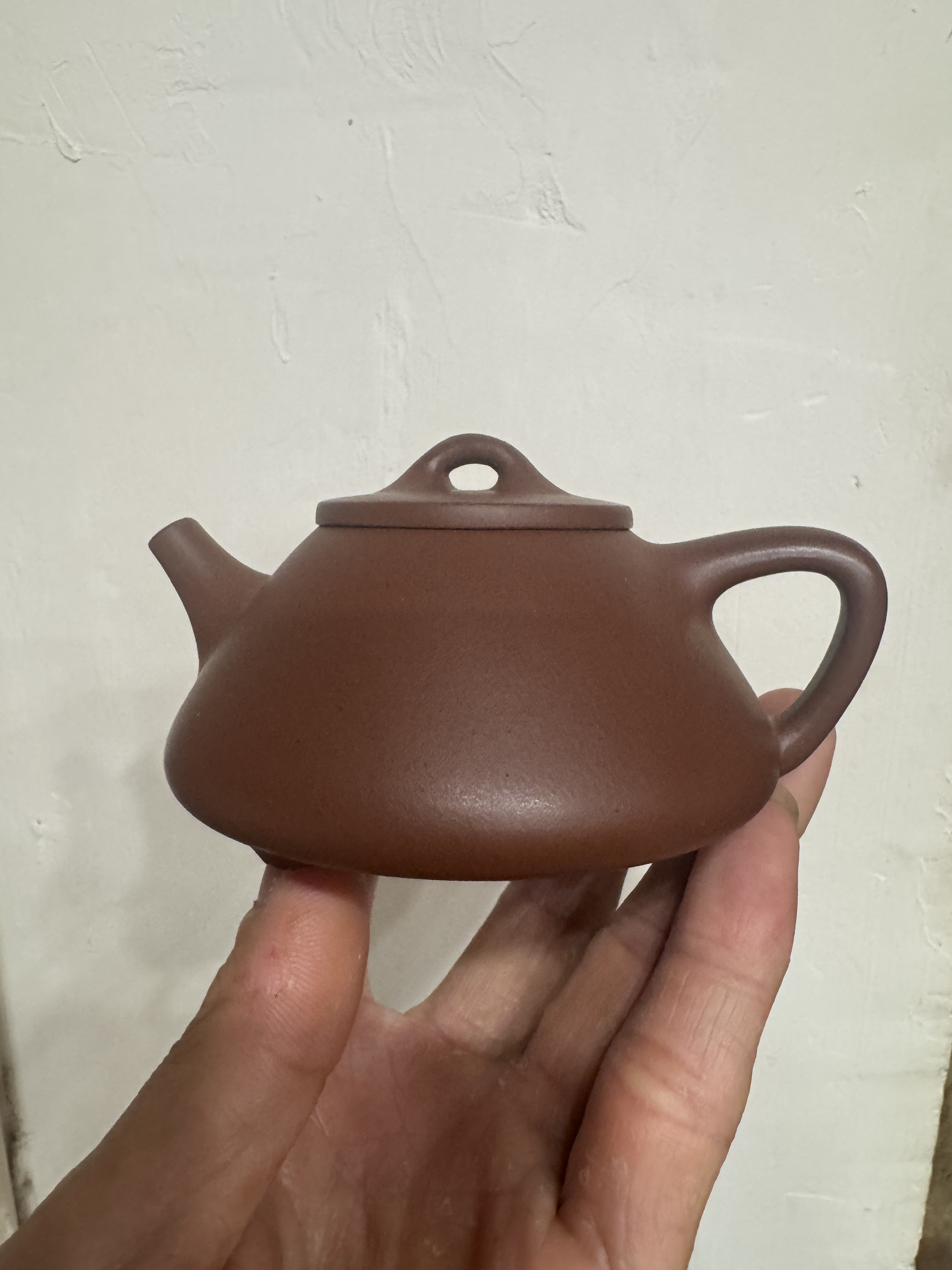 宜兴紫砂正宗原矿底槽清（子冶石瓢）160 c c