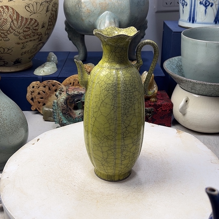 斗***斋摆件柴窑黄釉执壶