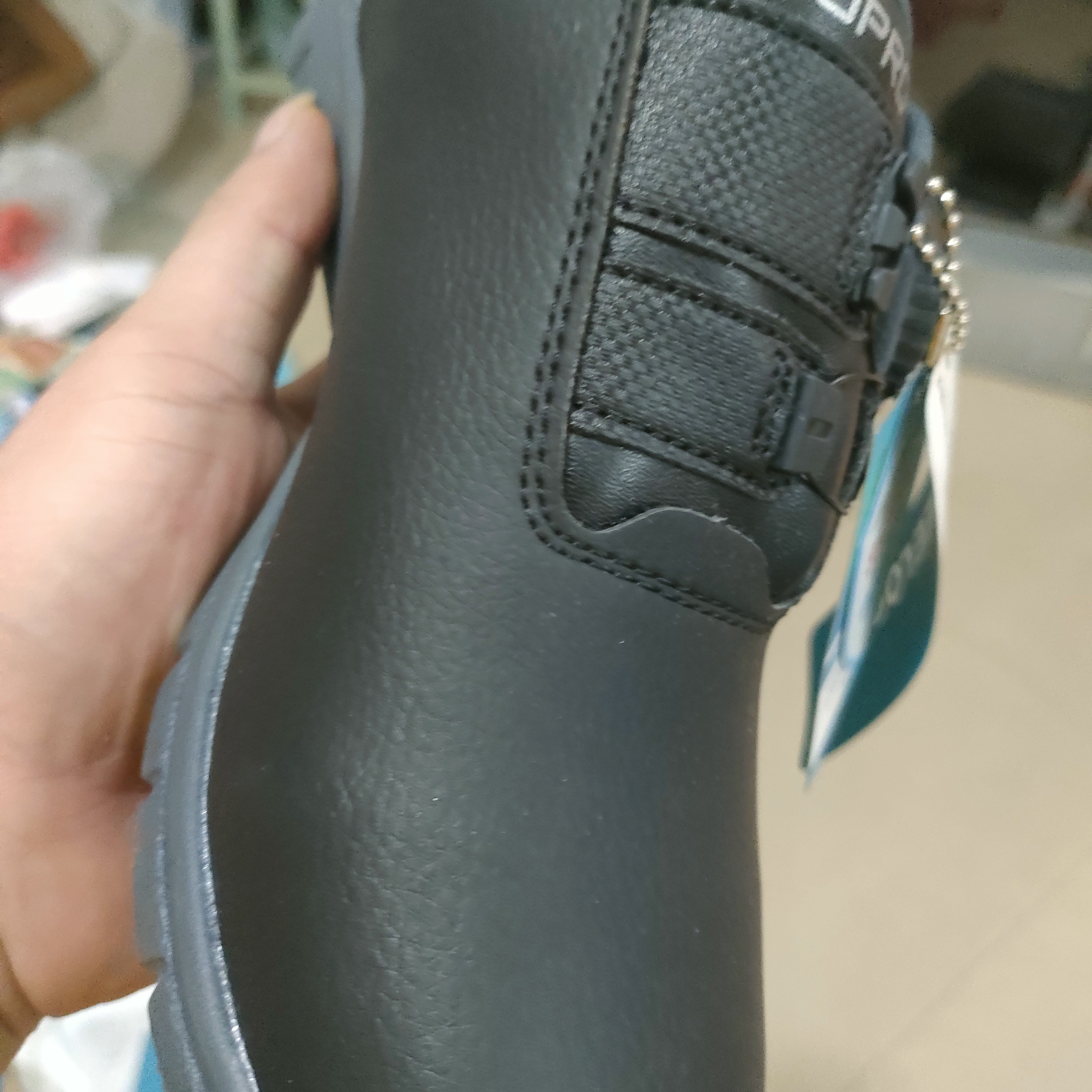 纽扣时尚休闲跑鞋