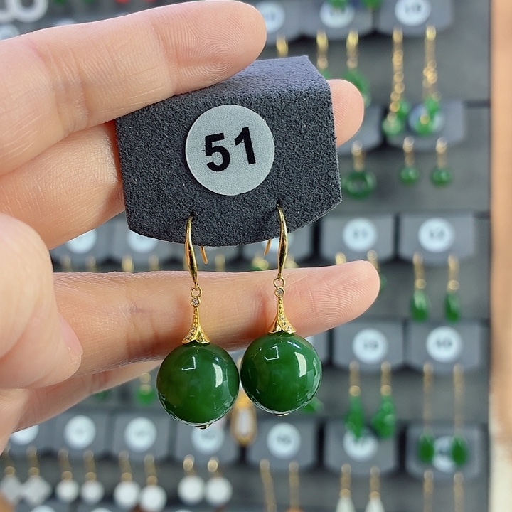 和田玉18K金镶嵌耳饰