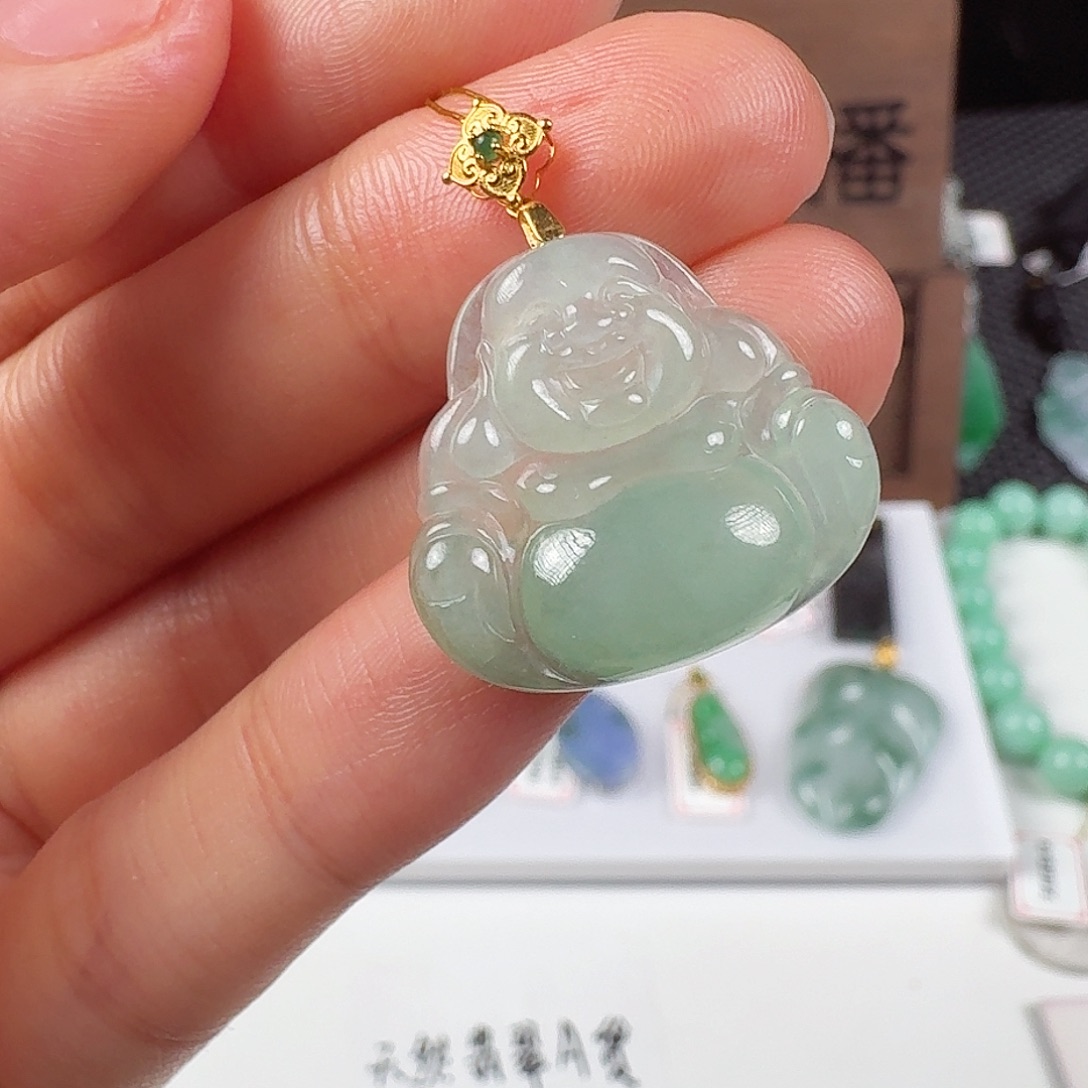 翡翠18K金镶嵌颈饰