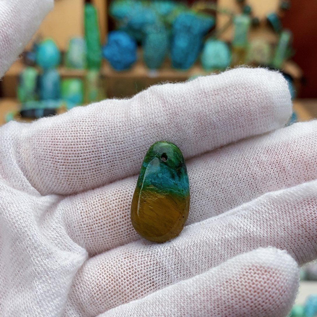 定制绿松石三彩吊坠