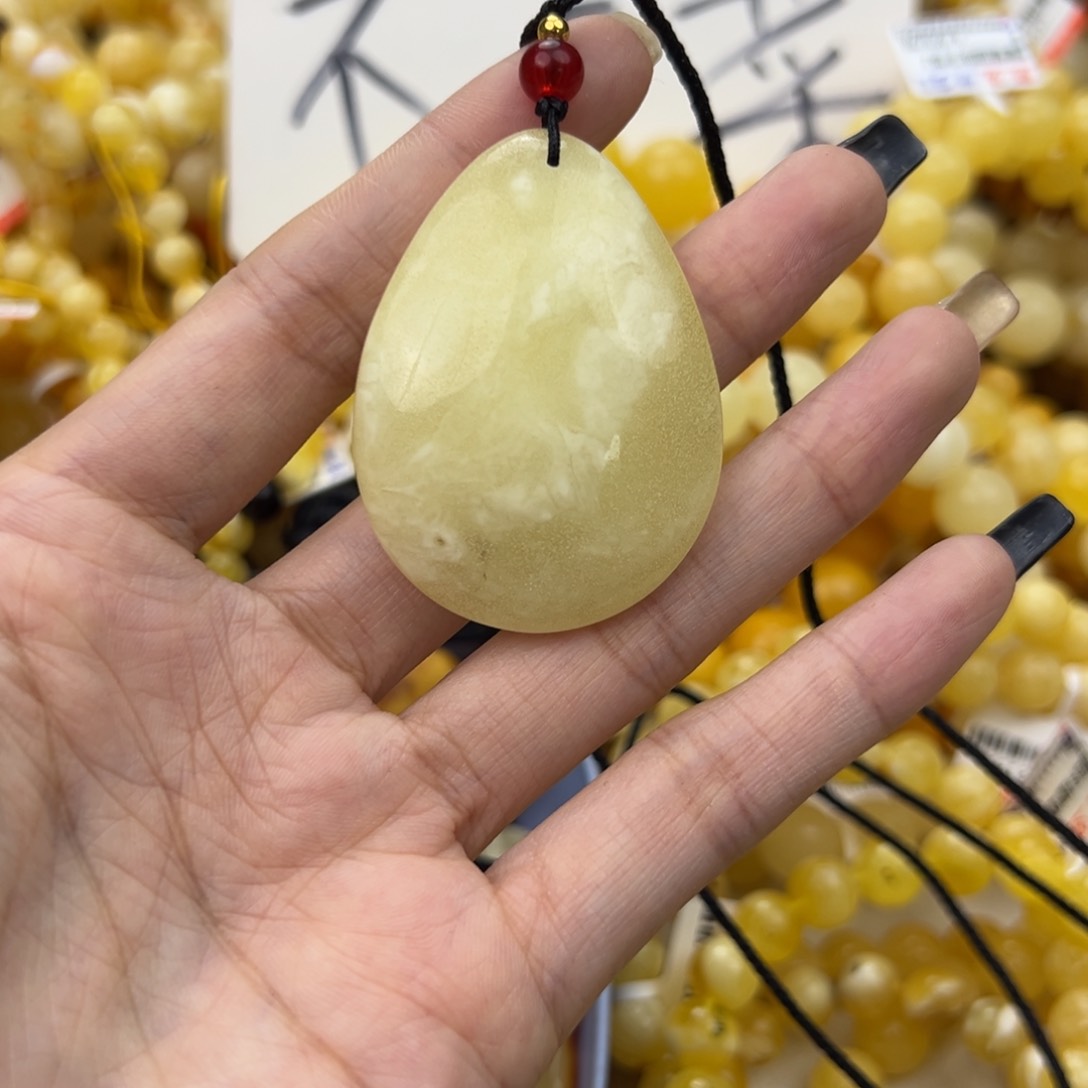 琥珀珠宝奇石未镶嵌