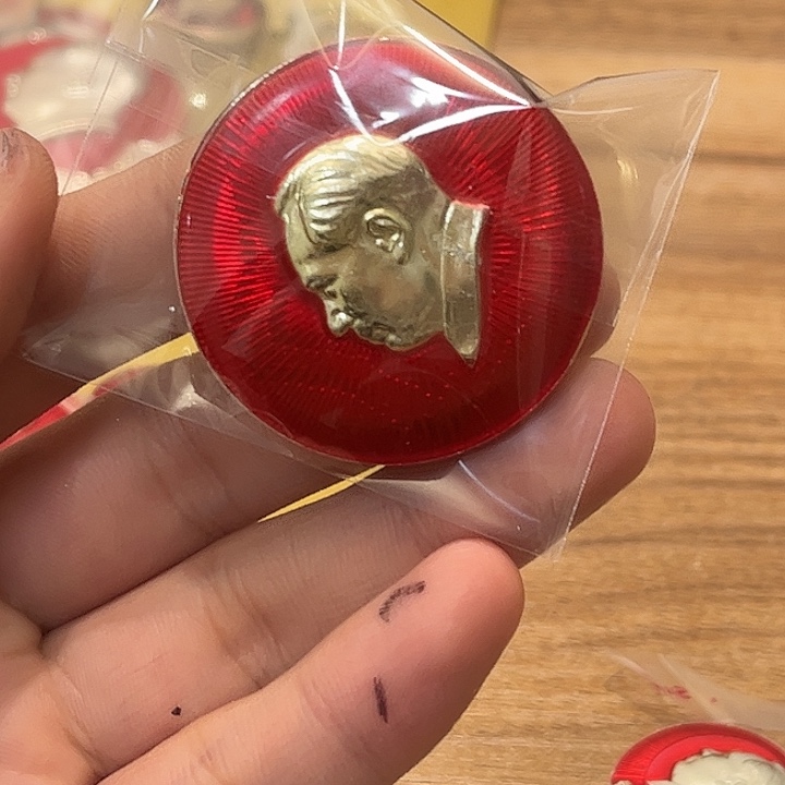 ~***~像章一一一高贵轻复古一一一