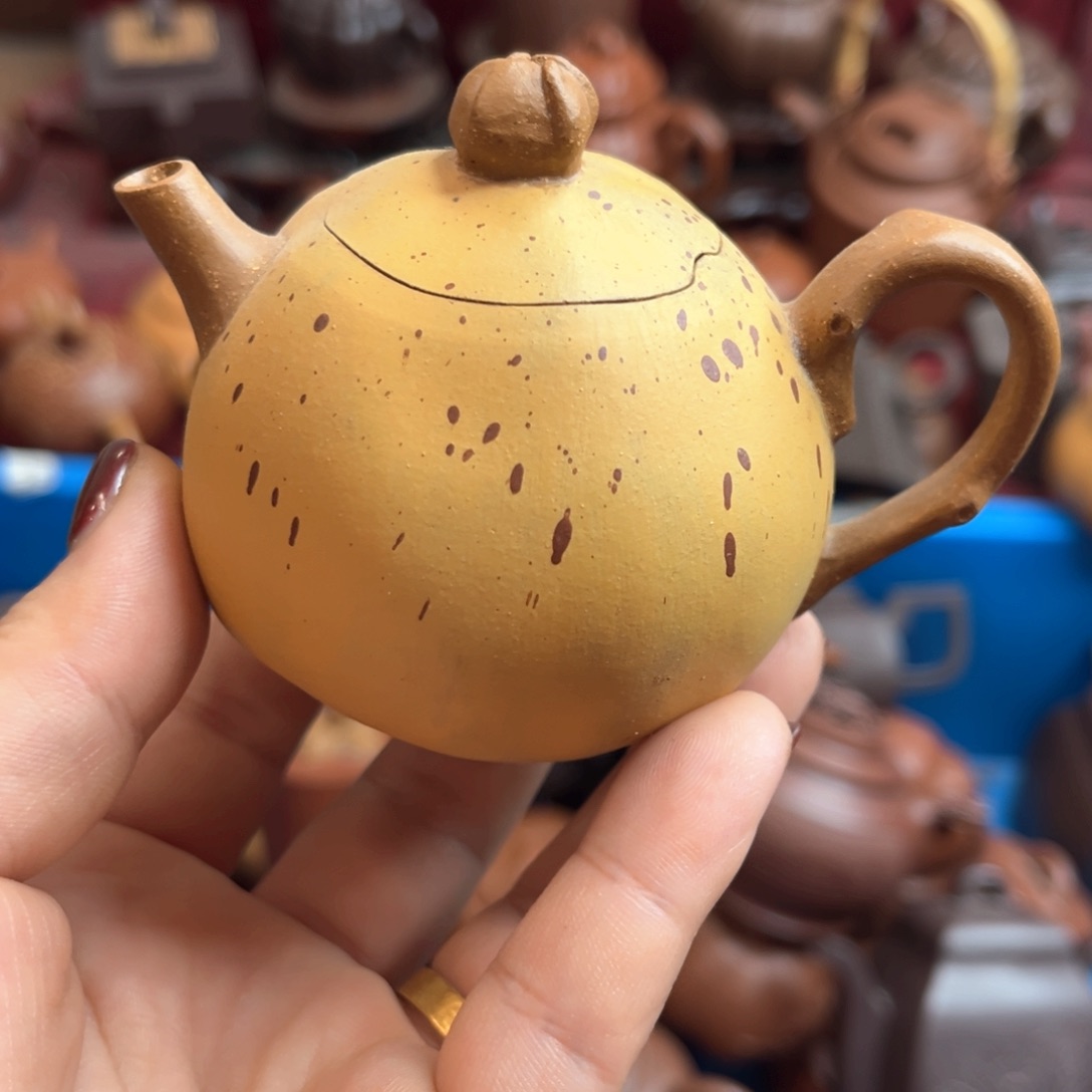紫砂茶壶瑕疵…………………………