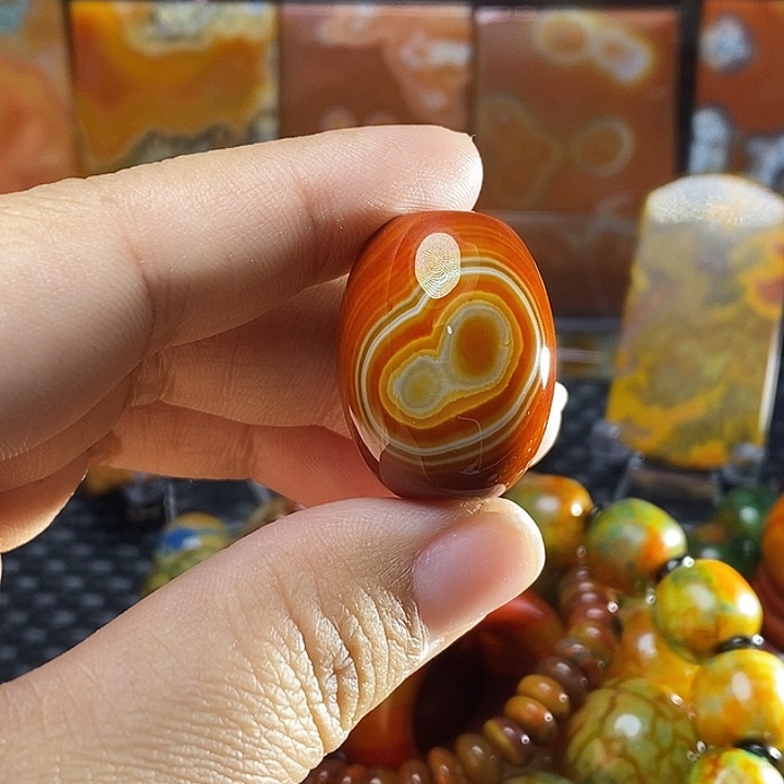 占***申玛瑙/玉髓未镶嵌颈饰