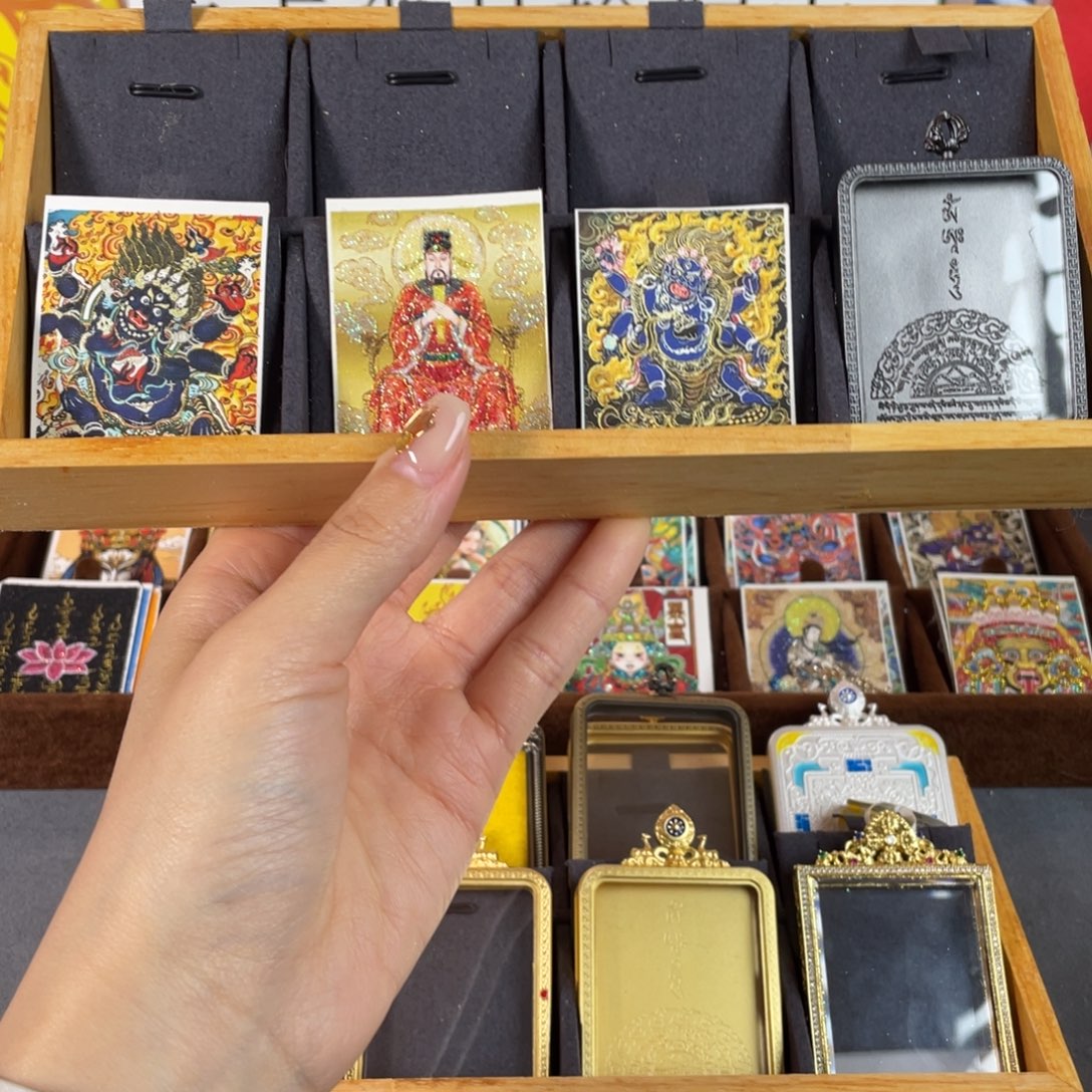 冷***）吊坠3个卡心一个壳